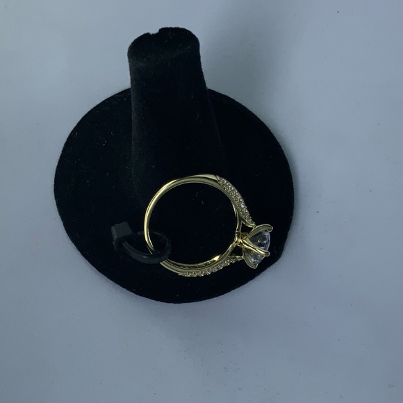 Oval CZ Pavé Band Ring - Picture 5 of 10